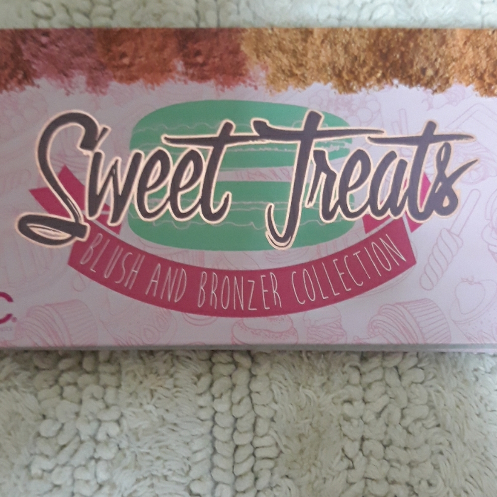 Sweet Treats blush & bronzer collection